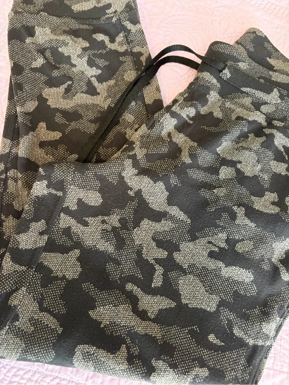 Lululemon Grey/Black Camo Joggers